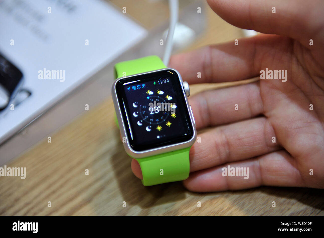 Smartwatch Apple Watch 5 40mm LTE | Tienda Claro