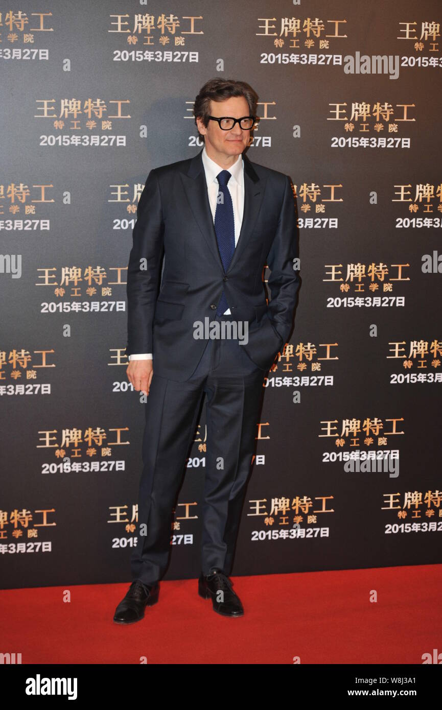 El actor inglés Colin Firth plantea sobre la alfombra roja para el estreno  de su nueva película "Kingsman: El Servicio Secreto' en Beijing, China, 23  de marzo de 2015 Fotografía de stock - Alamy