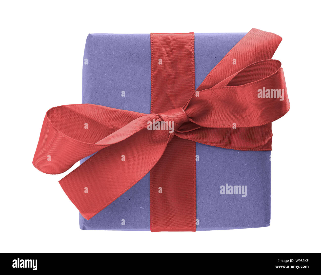 Caja de regalo con cinta aislado sobre fondo blanco. Foto de stock