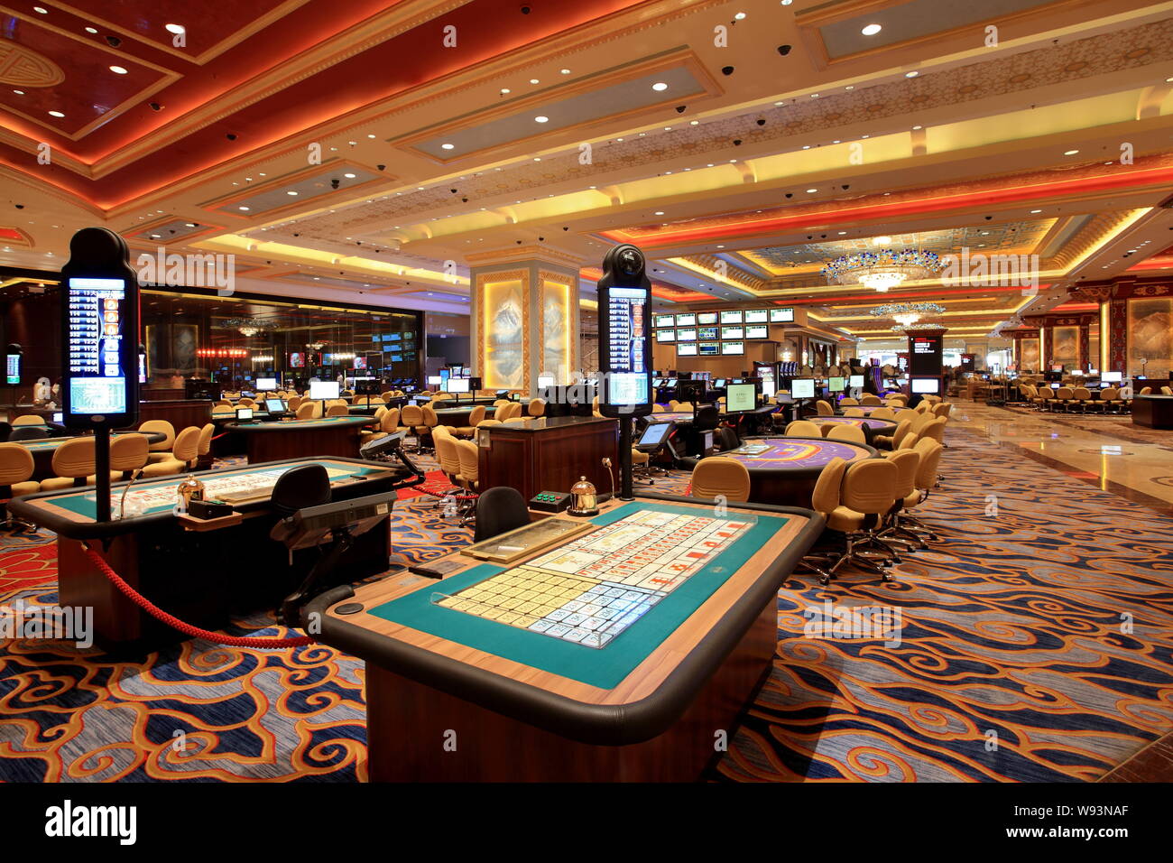 Archivo-Vista del interior del Casino Sands de Macao, propiedad de Las Vegas  Sands Corp., en Macao, China, 11 de abril de 2012. Casino Macaus industria  registró gro Fotografía de stock - Alamy