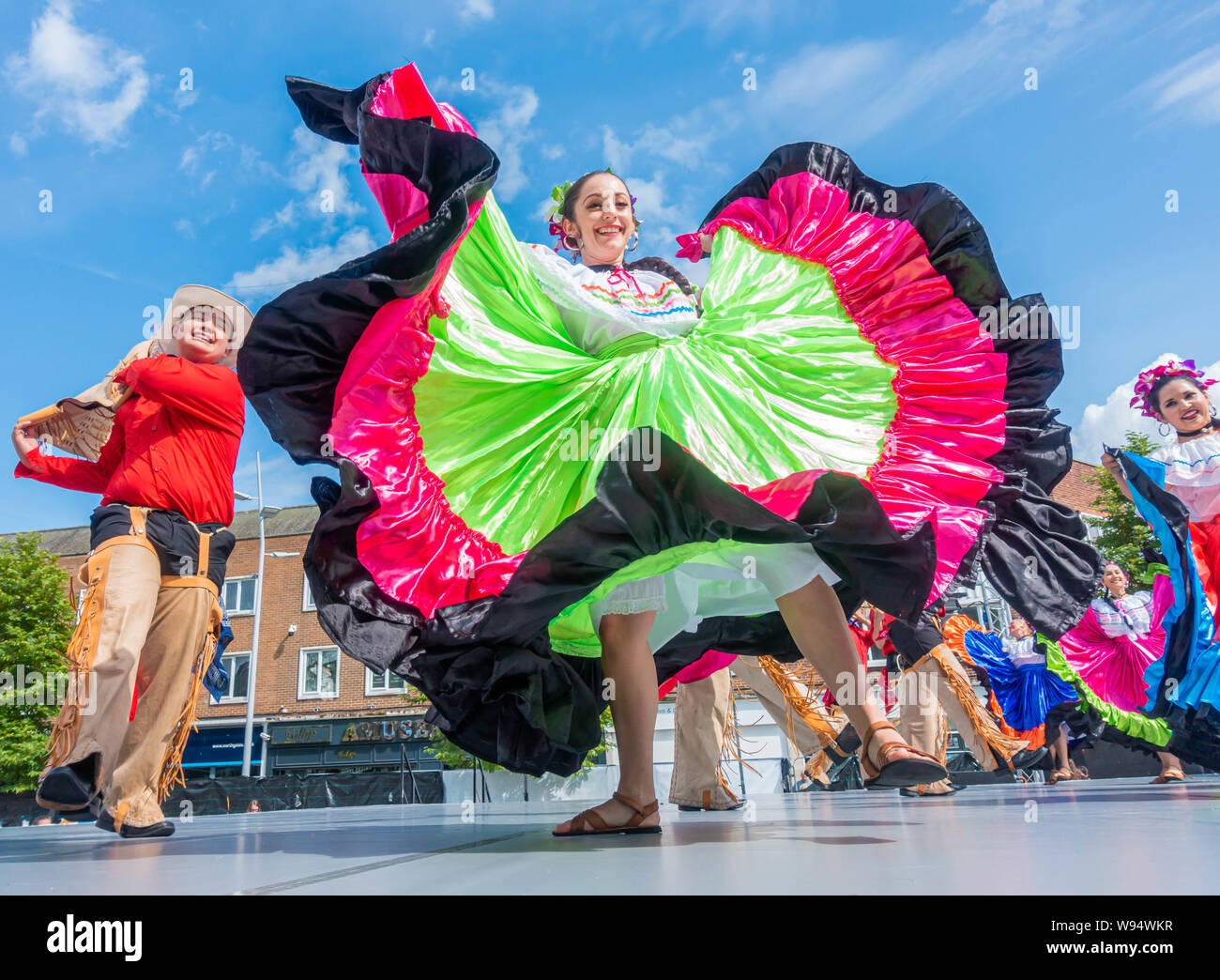 Bailarines de Costa Rica Billingham actuarán en el festival internacional de danzas del mundo. Foto de stock