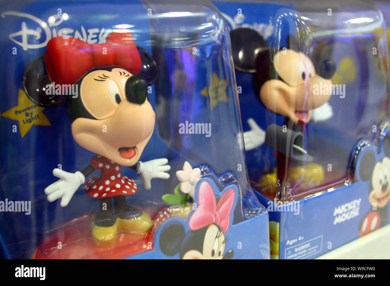 Mickey Mouse & Minnie Mouse con sonido. - Toyland Juguetes