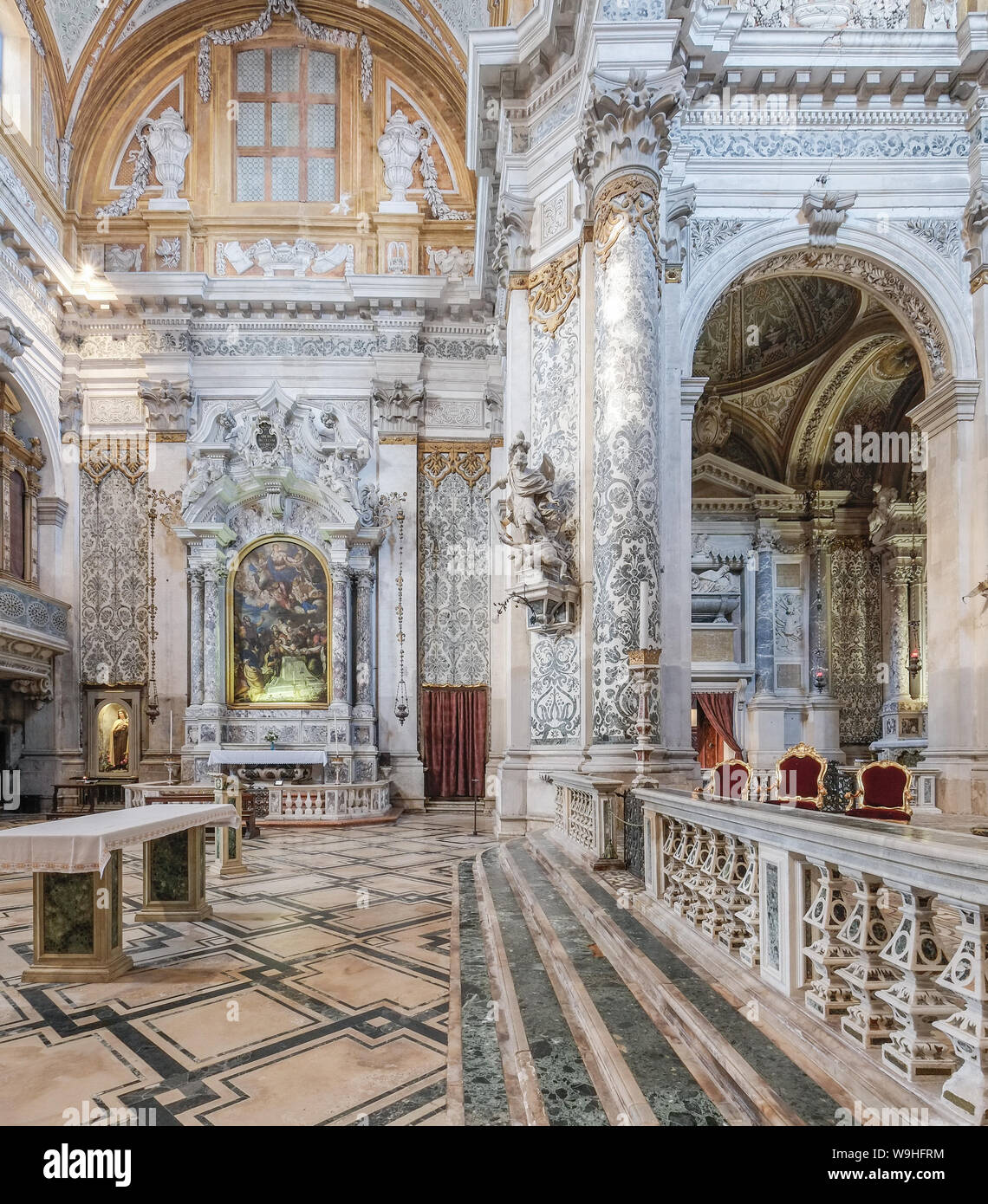 La iglesia de Santa Maria Assunta, conocido como 'I Gesuiti', en Venecia. Foto de stock