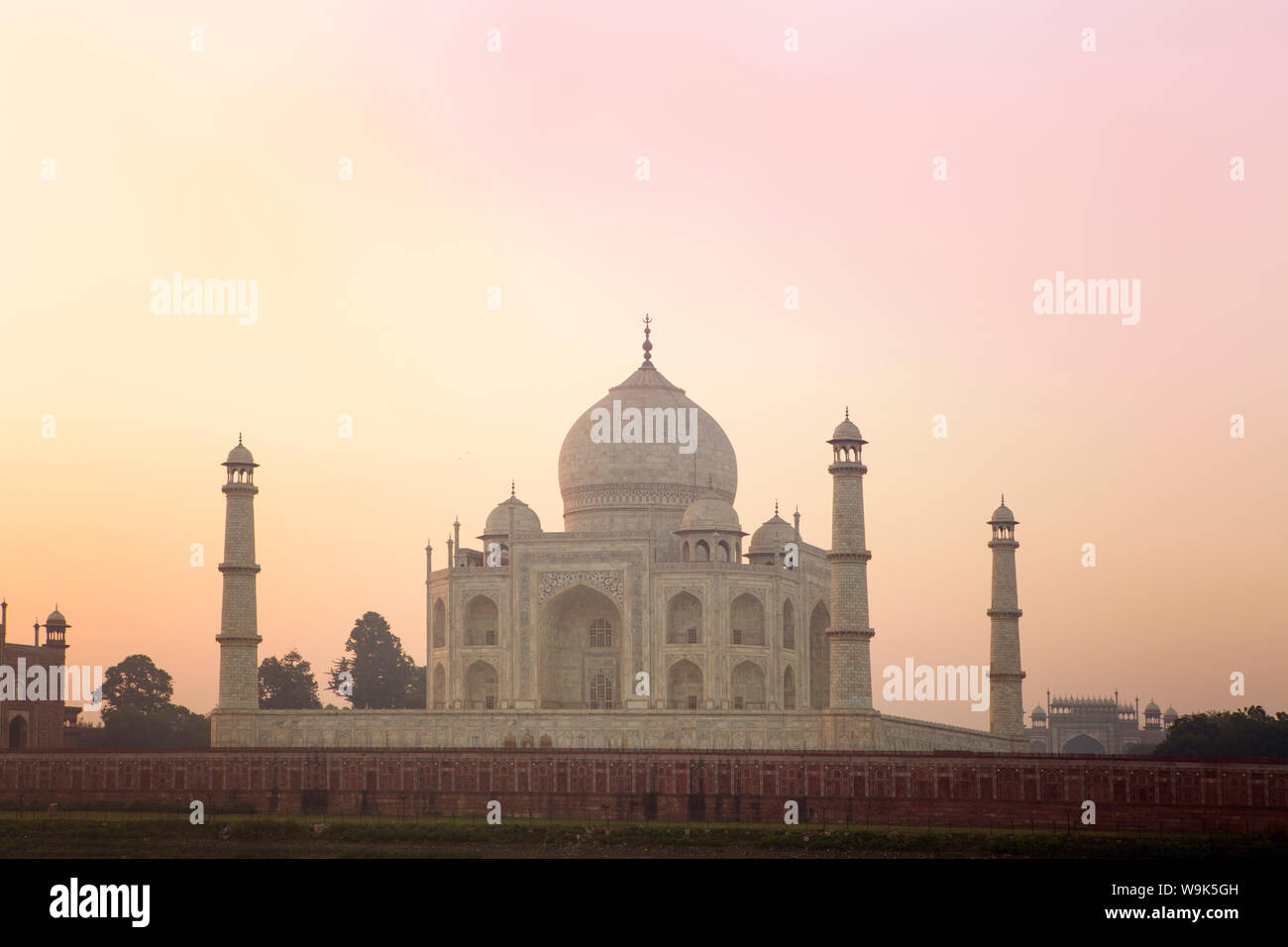 Taj Mahal, Agra, Uttar Pradesh, India, el sur de Asia Foto de stock