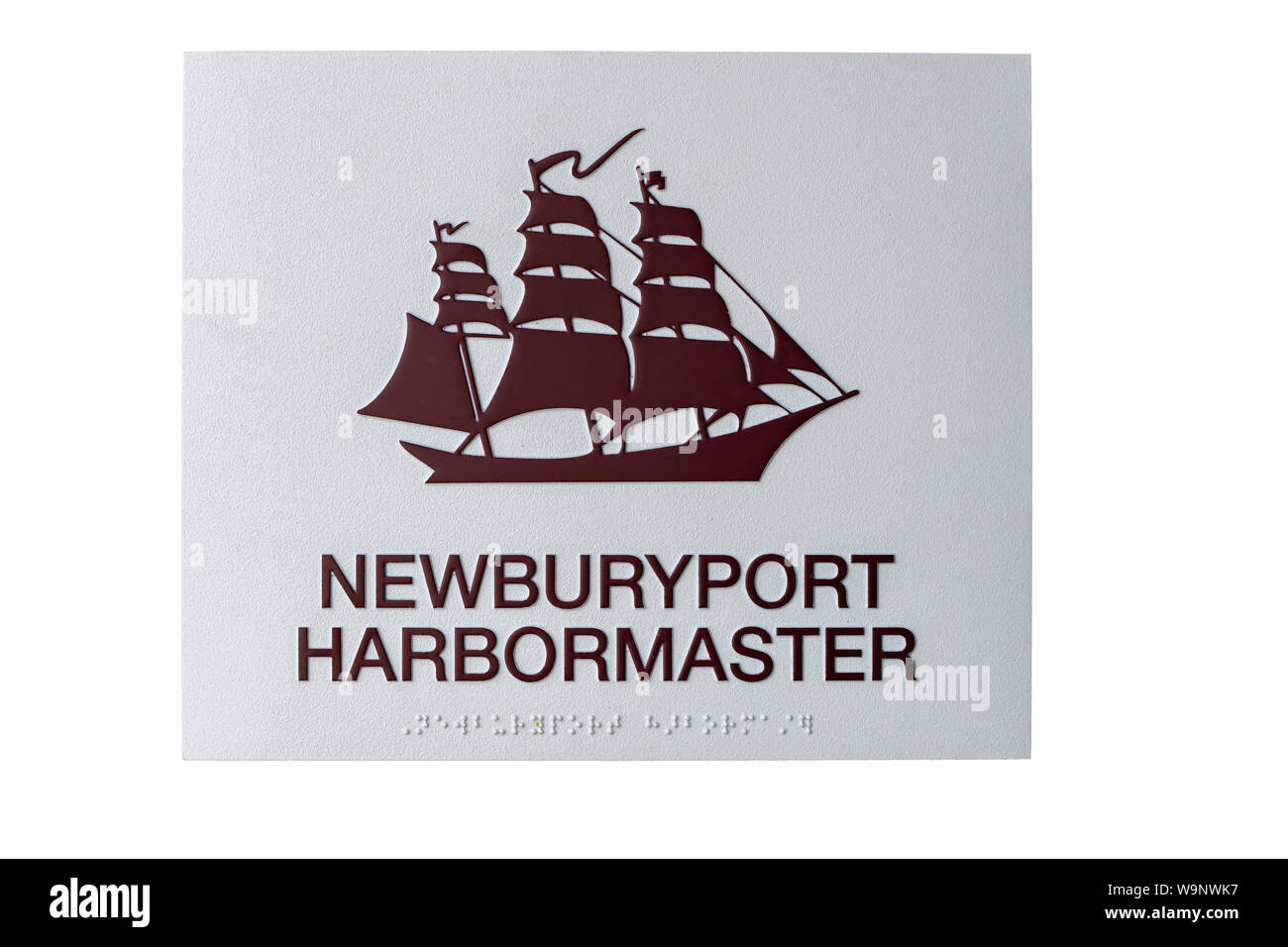 Newburyport, Massachusetts, EE.UU. 8/01/2019. Newburyport harbormaster signo aislado en blanco Foto de stock