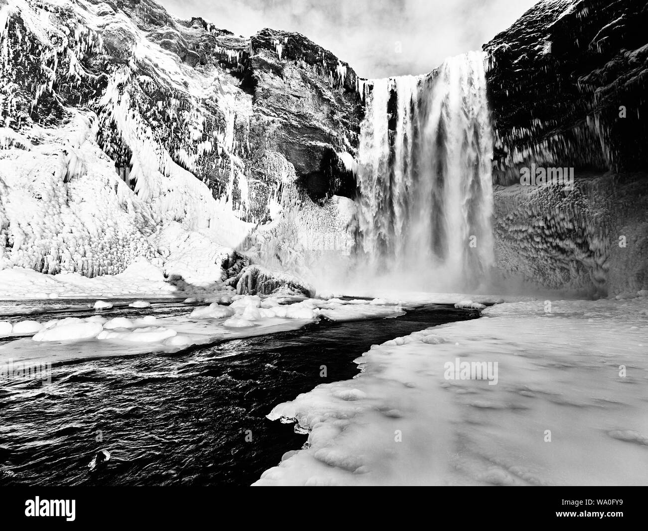 Islandia cascada en invierno Foto de stock