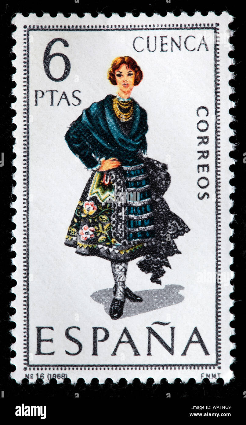 Cuenca, Castilla-La Mancha, mujer de moda tradicional traje regional,  sello, España, 1968 Fotografía de stock - Alamy