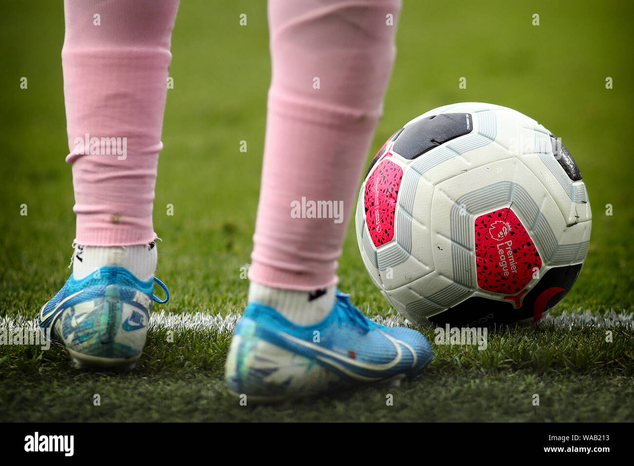 Las Nike Merlin, balón oficial de la Premier League 2019/20 - Chelsea v  Leicester City, Premier