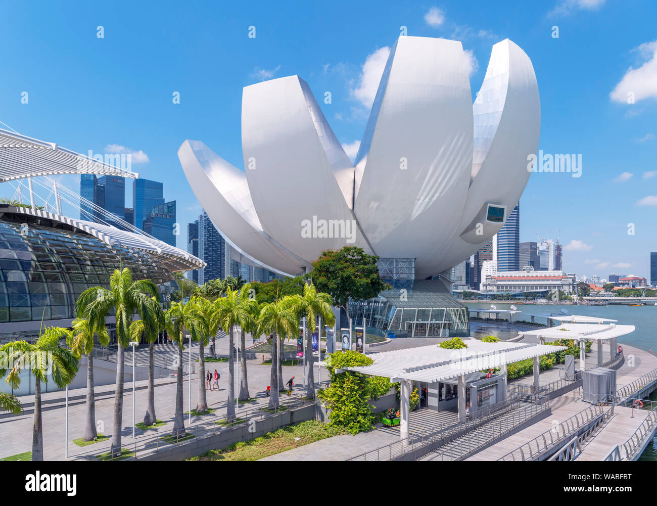 El Museo ArtScience, Marina Bay Sands, Marina Bay, Singapur, Singapur Foto de stock