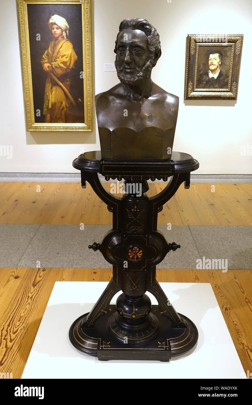 El Dr. John Moffatt por Hiram Powers, 1852, bronce, sobre pedestal escultórico, Kimbel & Cabus, c. 1870, ebonized y madera dorada Foto de stock