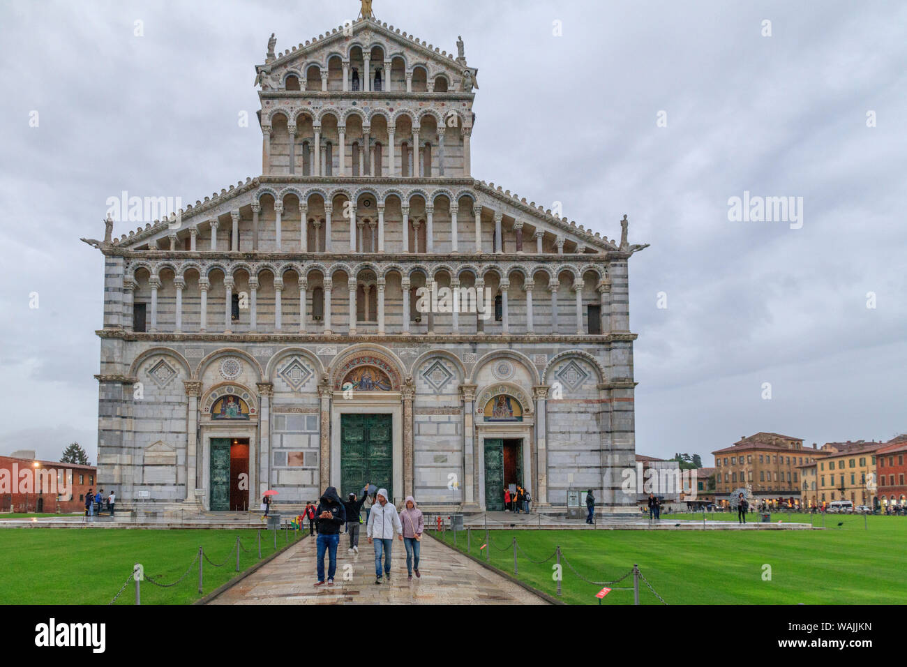 Italia, la Catedral de Pisa, el Duomo di Pisa. Pisana románico medieval catedral católica dedicada a la asunción de la Virgen María, en la Piazza dei Miracoli. Foto de stock