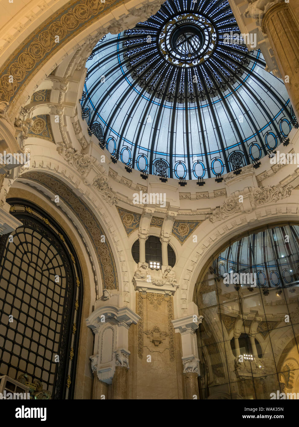 Galeria Guemes En El Microcentro Construido En Estilo Art Nouveau America Del Sur Buenos Aires Argentina Uso Editorial Solamente Fotografia De Stock Alamy