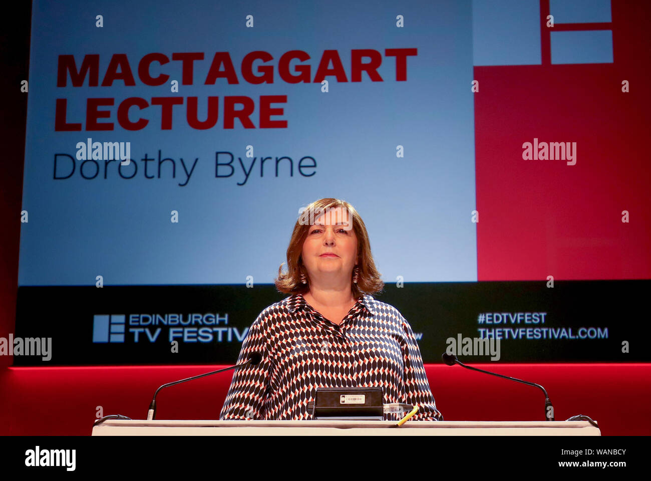 Jefe de noticias y asuntos de actualidad en Channel 4, Dorothy Byrne, antes de la entrega de este año de la Conferencia MacTaggart en el Festival de Televisión de Edimburgo 2019. Foto de stock