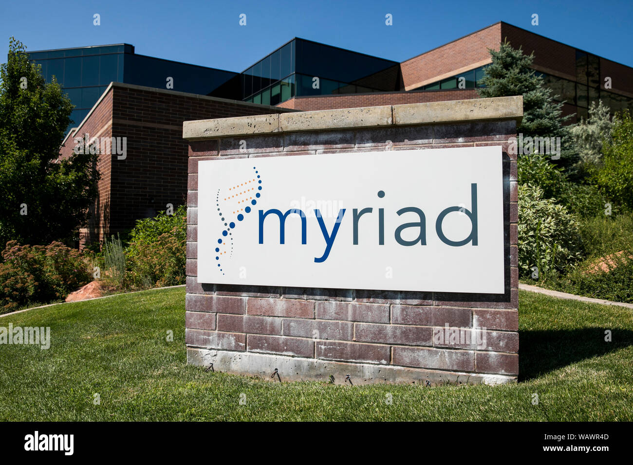Un logotipo firmar fuera de la sede de Myriad Genetics, Inc., en Salt Lake  City, Utah, el 28 de julio de 2019 Fotografía de stock - Alamy