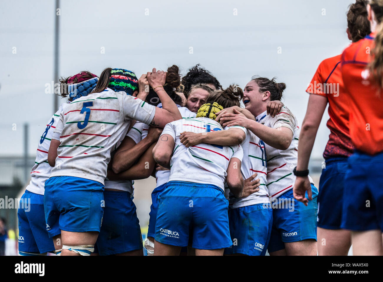 Esultanza per le ragazze di di Giandomenico durante ITALIA VS FRANCIA - SEI NAZIONI FEMMINILE, Padua, Italia, 17 de marzo de 2019, el Rugby Nazionale Italiana di Foto de stock