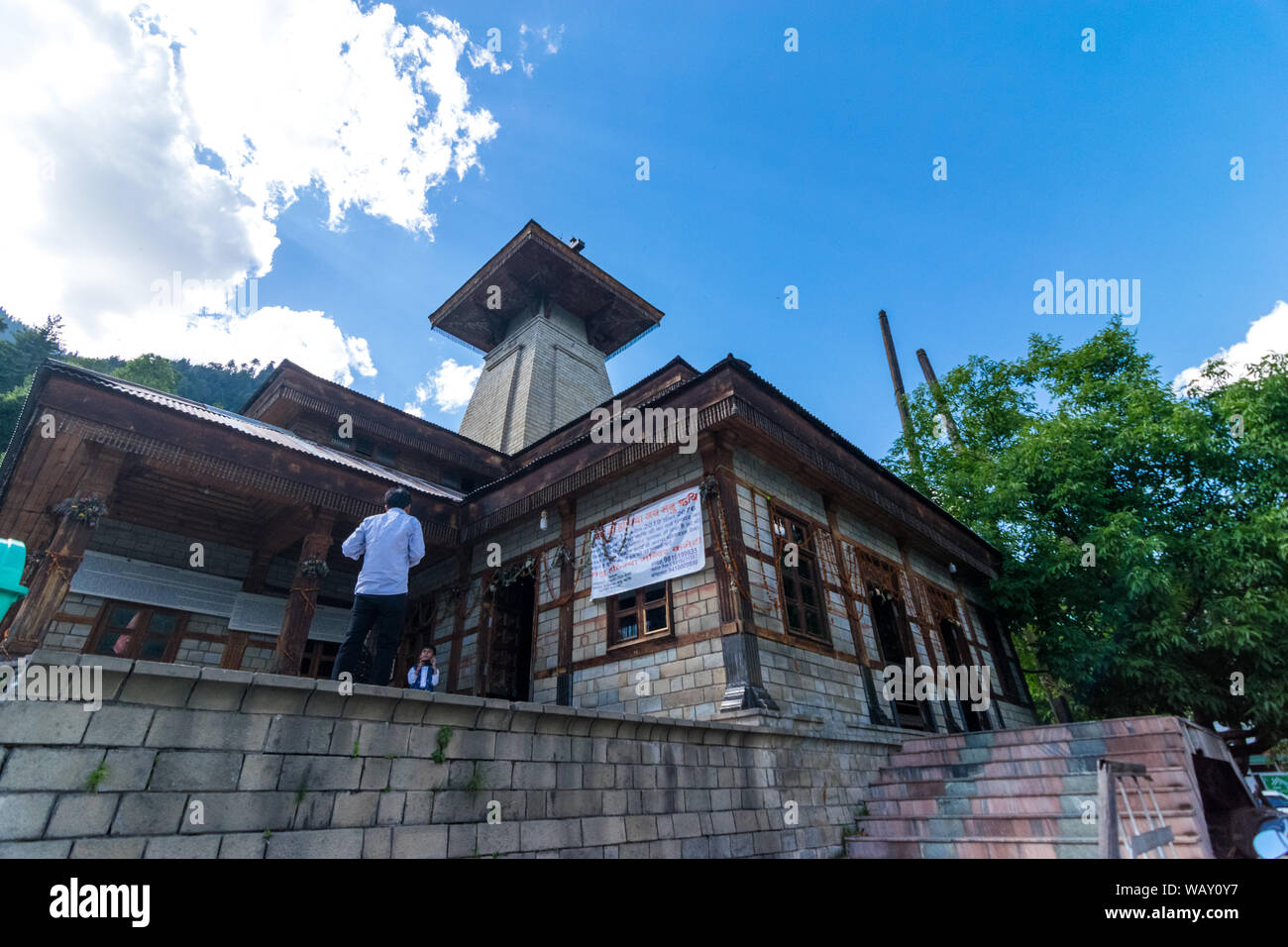 Manali, Himachal Pradesh, India - Mayo 30, 2019 : Templo en los Himalayas. Foto de stock