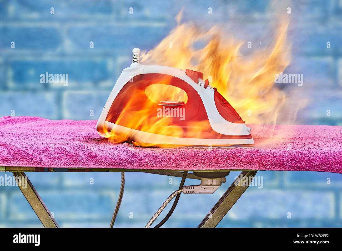 Plancha electrica fotografías e imágenes de alta resolución - Alamy