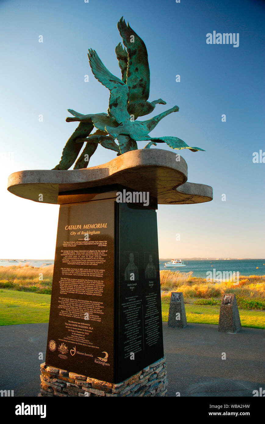 Catalpa Memorial conmemorando el éxito escapar de Fenian convictos de Fremantle prisión en 1876 por barco: Catalpa. La escultura fue erigida Foto de stock