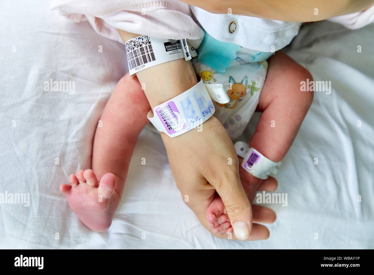 Brazaletes de identificación, planta de hospitalización neonatal