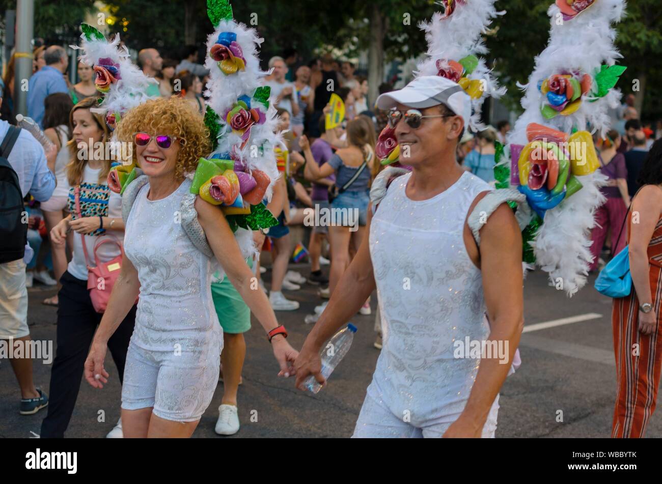 Madrid, España. El 6 de julio de 2019. Desfile del Orgullo Gay se lleva a  cabo en Madrid con miles de visitantes Fotografía de stock - Alamy