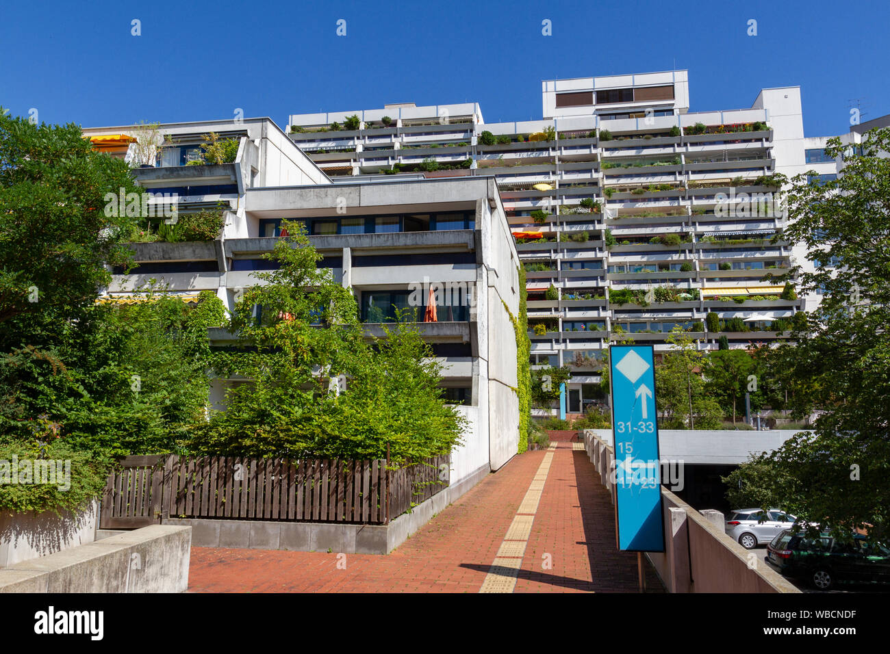 Vista posterior de Connollystraße 31, lugar de la masacre de Munich durante los Juegos Olímpicos de Verano 1972 en Munich, Alemania. Foto de stock