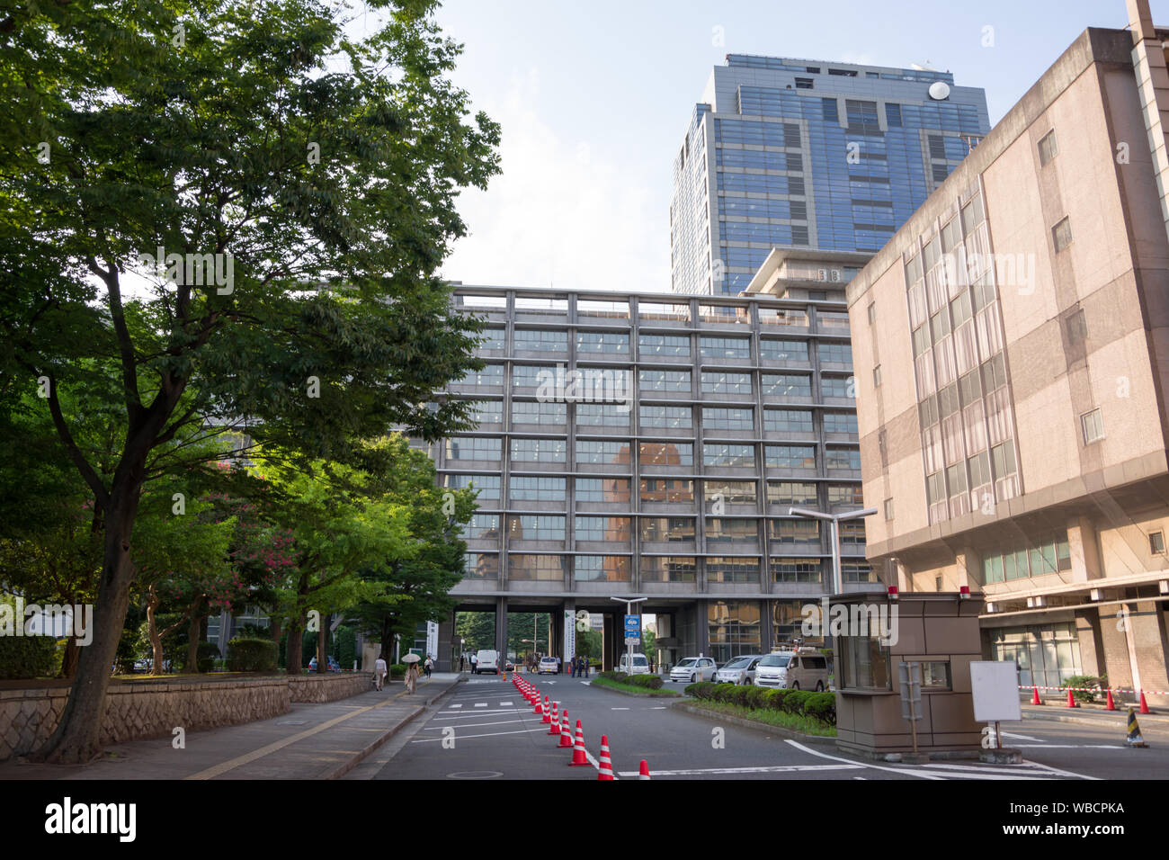 Chiba, Japón, 08/26/2019 , el edificio de oficinas del Gobierno de la Prefectura de Chiba. Foto de stock