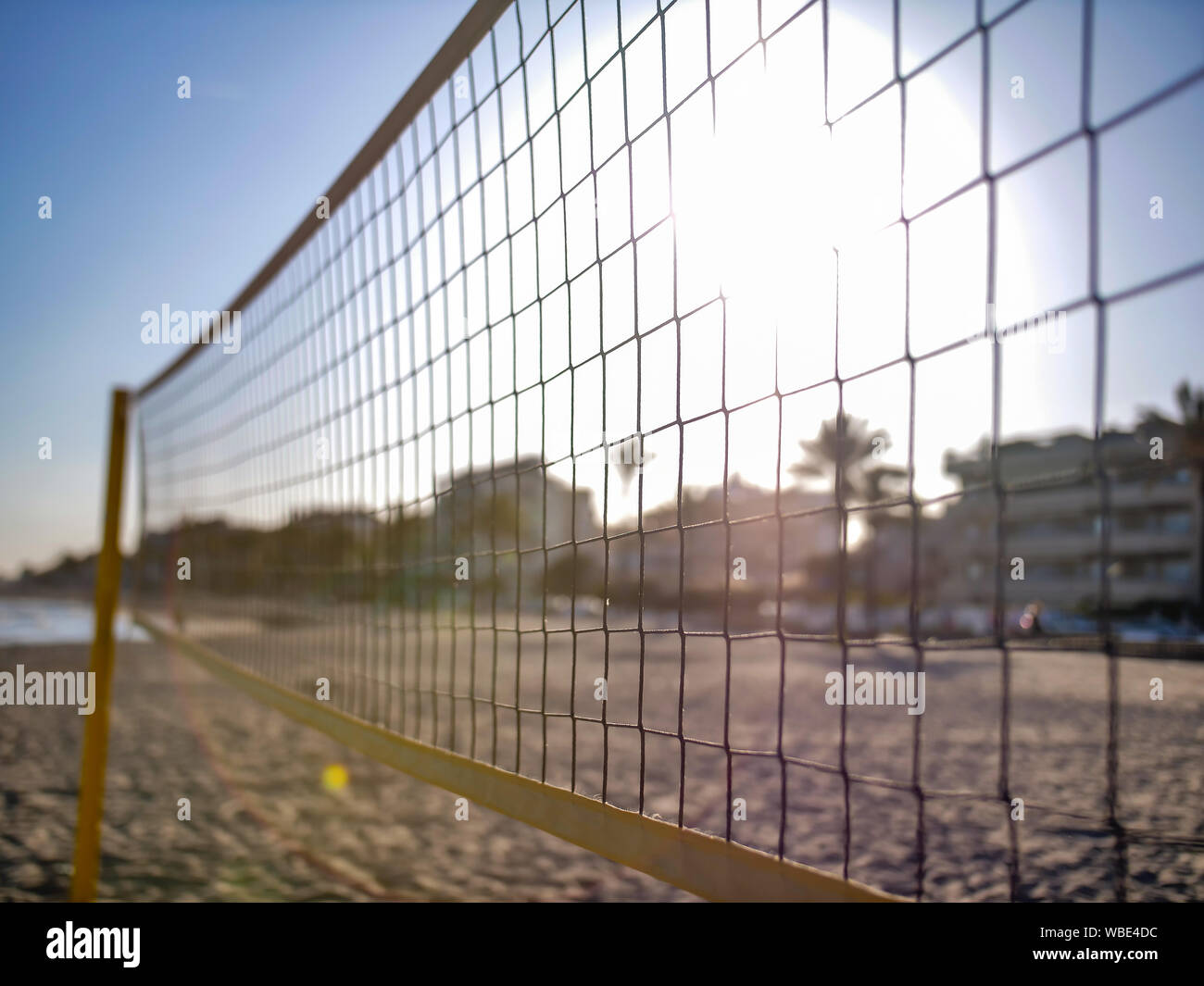 Jogo De Vôlei No Parque à Noite Foto de Stock Editorial - Imagem de parque,  julho: 224088738