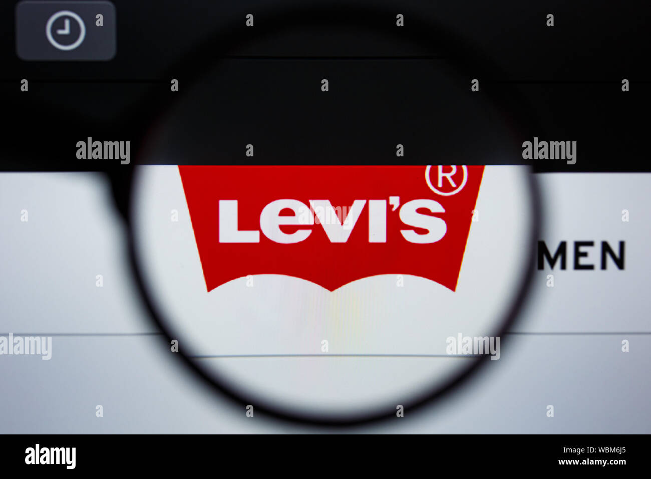 Los Angeles, California, EE.UU. - 21 Jule 2019: Editorial ilustrativa de Levi's  Página de inicio de nuestro sitio web. LEVI logo visible en pantalla  Fotografía de stock - Alamy