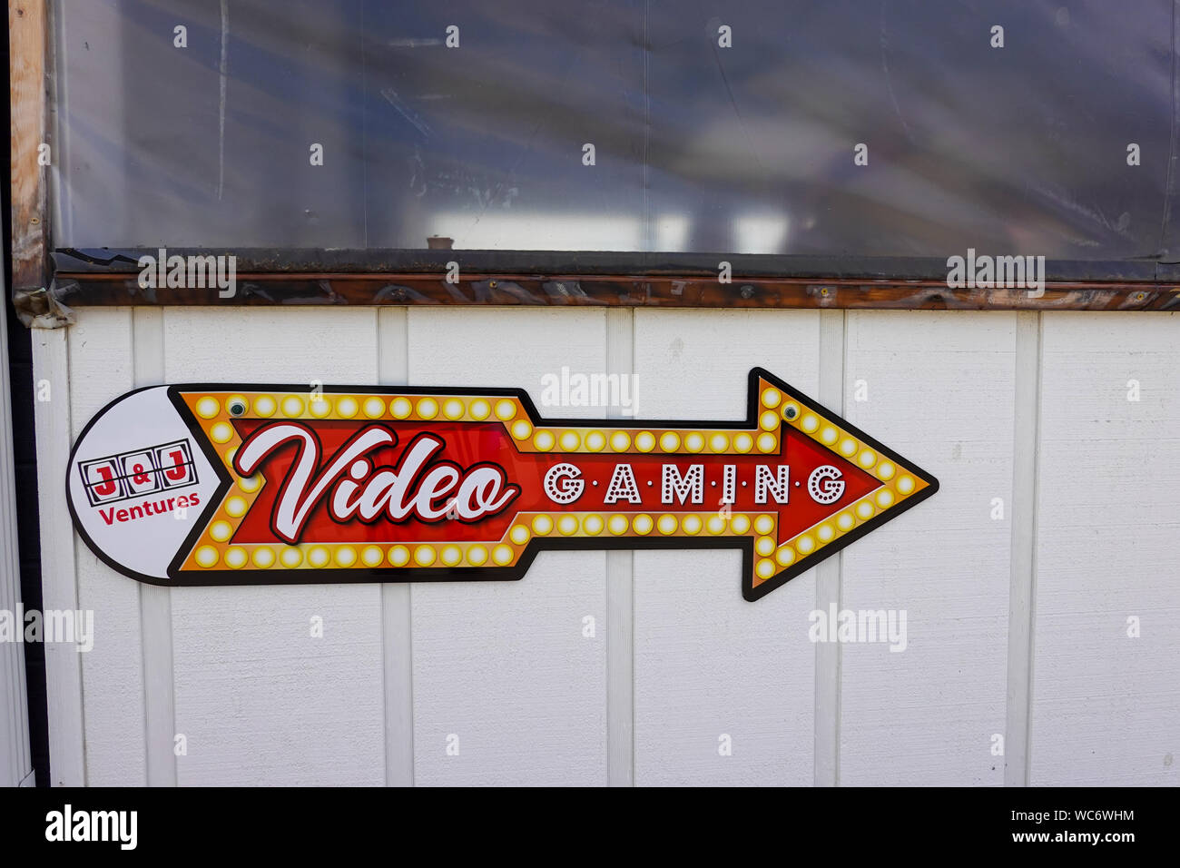 Springfield Ilusa 82319un Video Juegos Signo Delante De