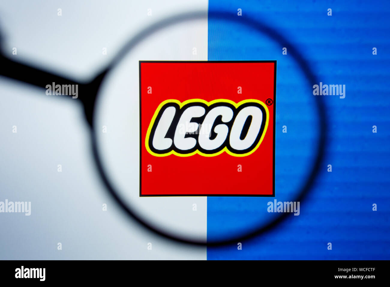 Los Angeles, California, EE.UU. - 29 Jule 2019: Editorial LEGO.COM  ilustrativos de página web. Logotipo de LEGO visibles en pantalla  Fotografía de stock - Alamy
