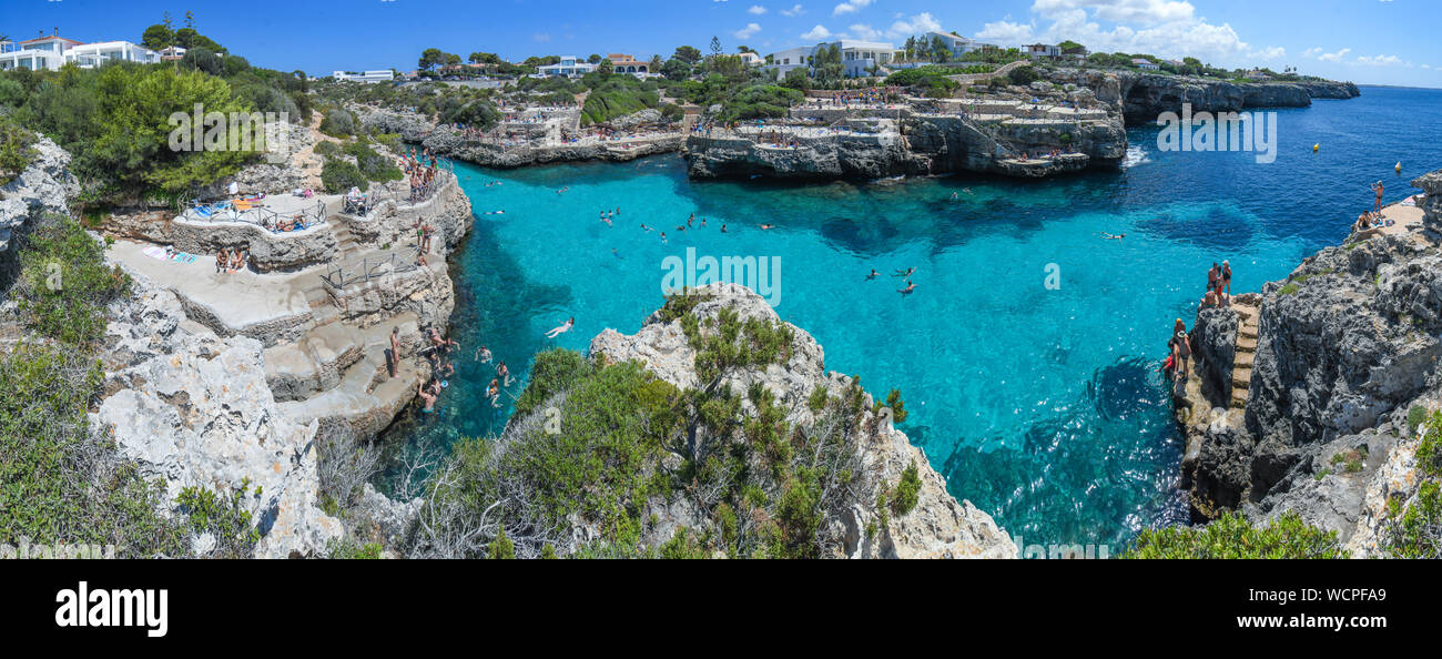Descripción de Cala en Brut en Menorca Foto de stock