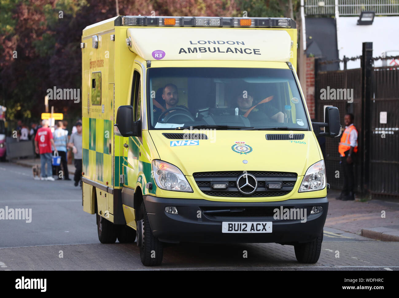 Una ambulancia en Londres Fulham Foto de stock
