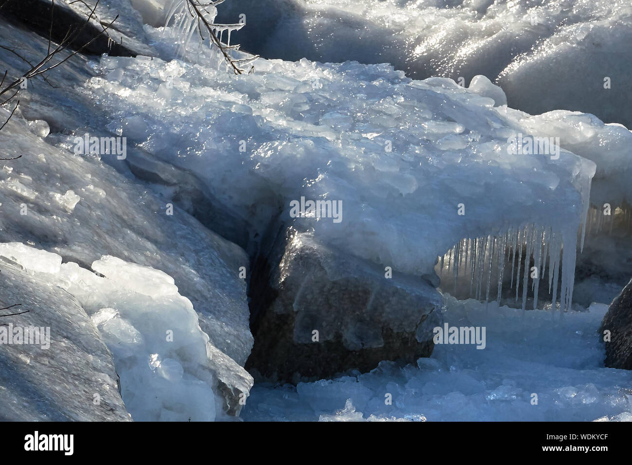Rocas congeladas fotografías e imágenes de alta resolución - Alamy