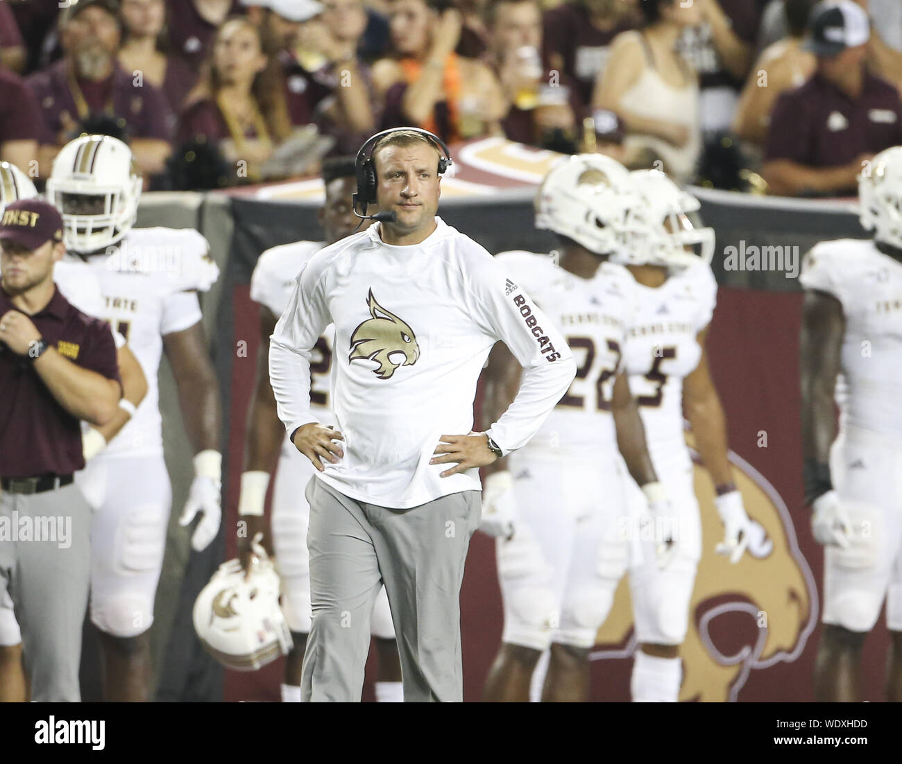 College Station, TX, EE.UU. 29 Aug, 2019. Texas State Bobcats head coach Jake Spavital durante un partido de fútbol NCAA entre Texas A&M de Texas y en Kyle Field en College Station, Texas, el 29 de agosto de 2019. Crédito: Scott Coleman/Zuma alambre/Alamy Live News Foto de stock
