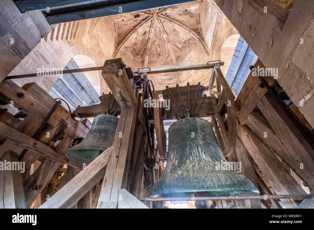 Francia, Aveyron, Rodez, al interior de la torre del campanario de la catedral de Notre Dame Foto de stock