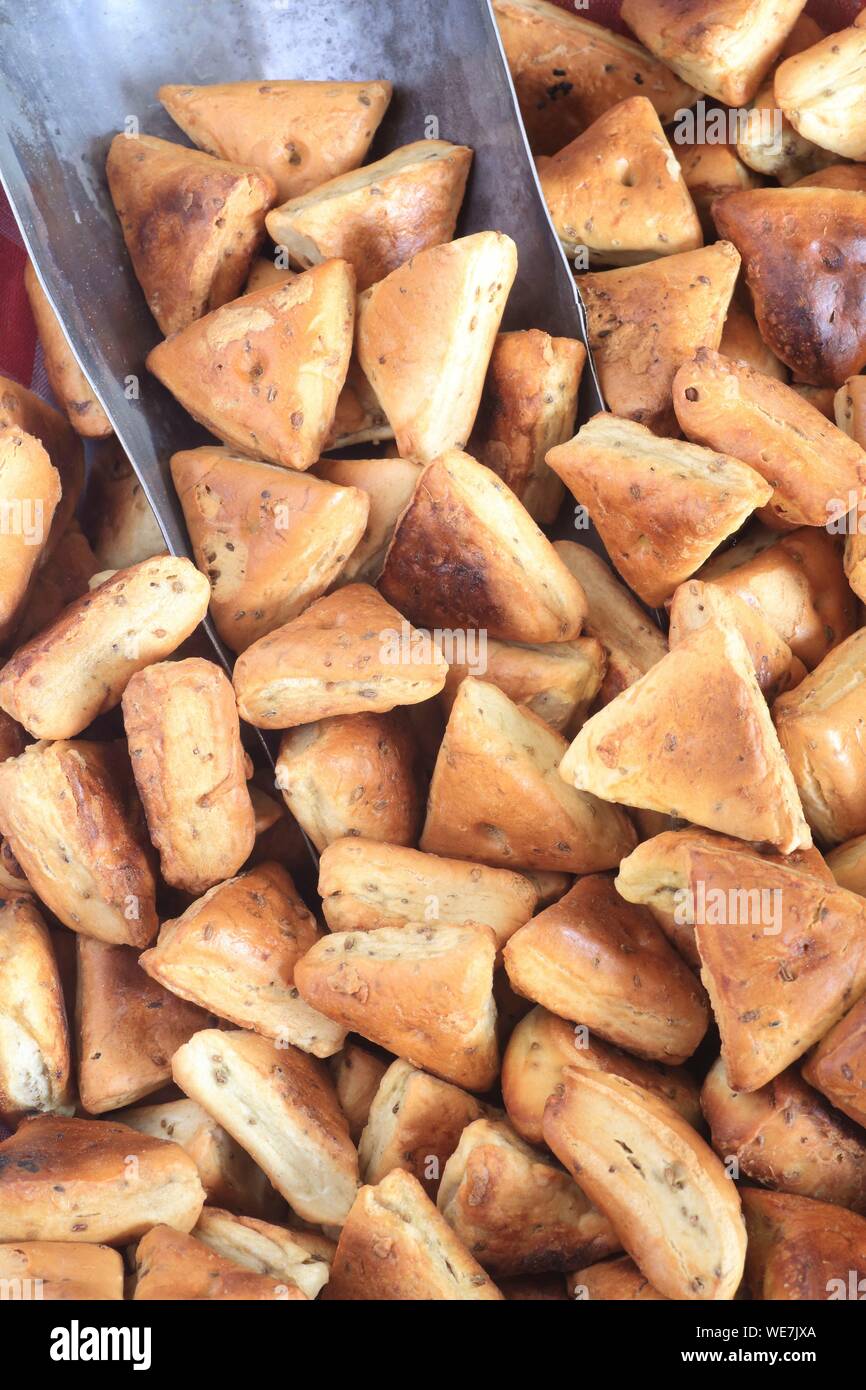Francia Tarn Carmaux Fabrica De Galletas Deymier Fundada En 1921 Galletas Escaldados Anis Perfumadas Y Pasta Cocida En Agua Y Luego En El Horno Fotografia De Stock Alamy