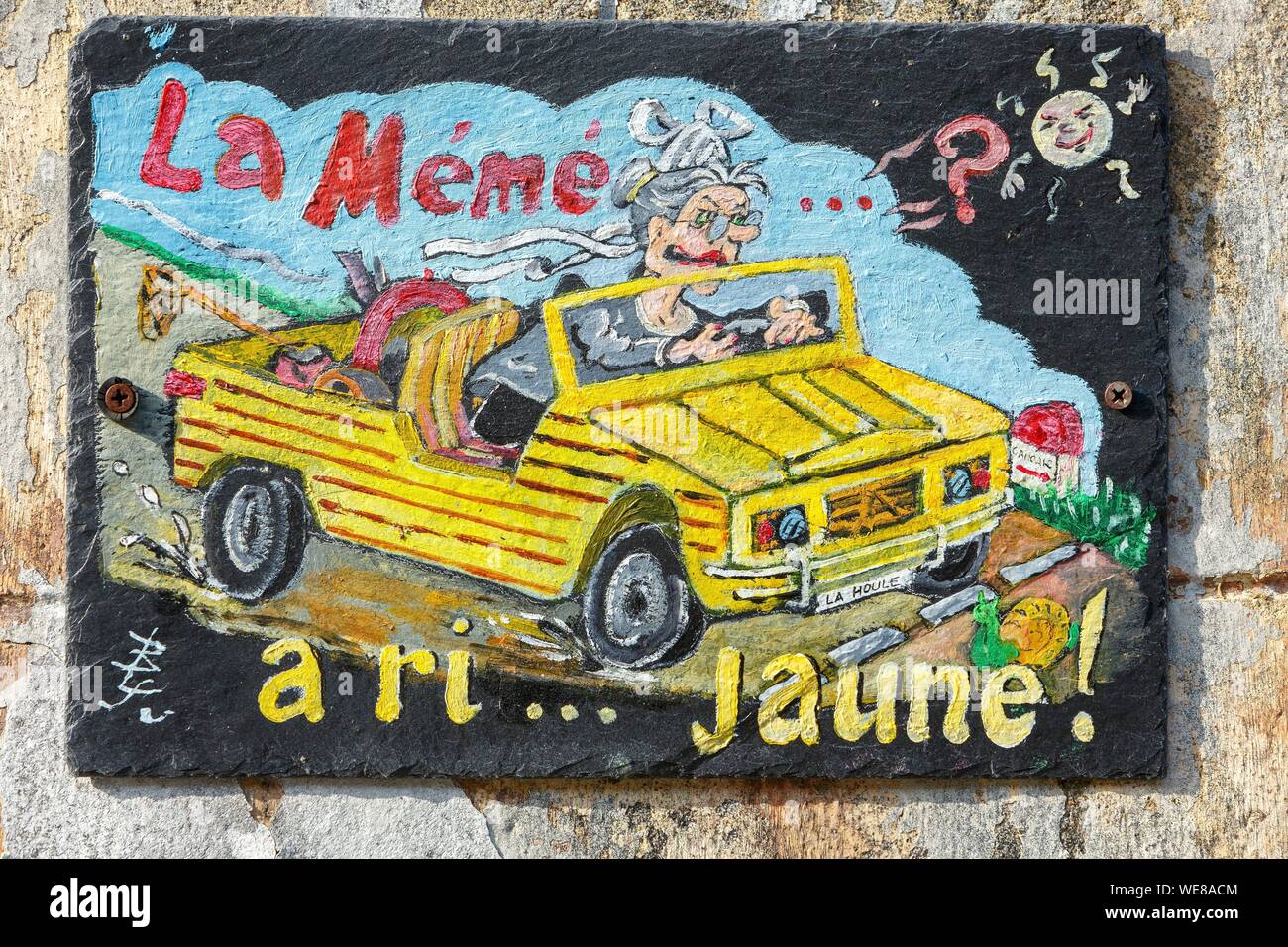 Francia, Ille et Vilaine, Côte d'Emeraude, Cancale, placa de la calle Foto de stock