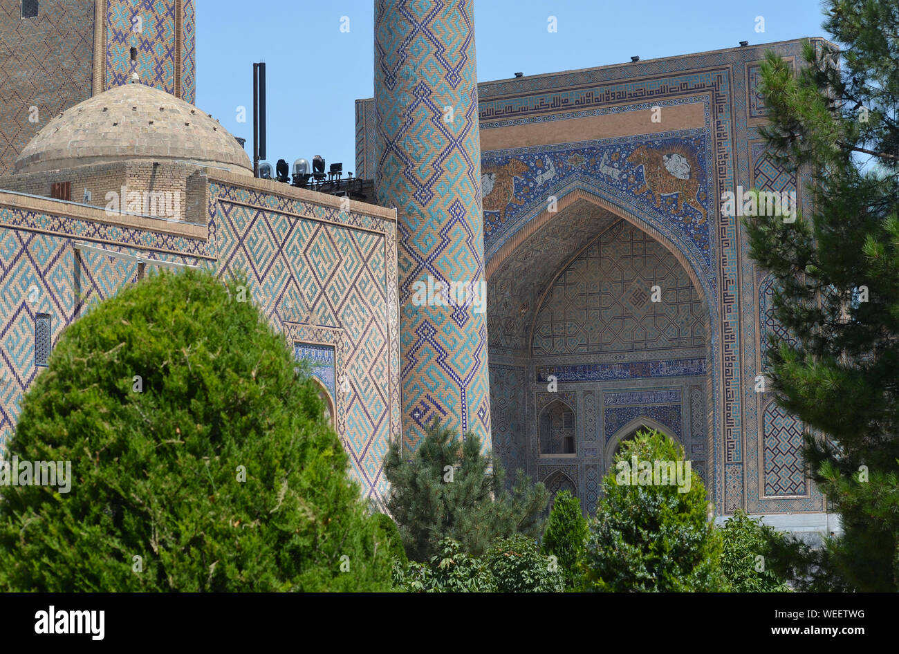 El Registán compleja en Samarcanda, Uzbekistán, un impresionante ...