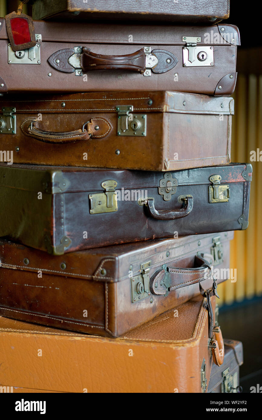 Maletines Antiguos Fotos e Imágenes de stock - Alamy