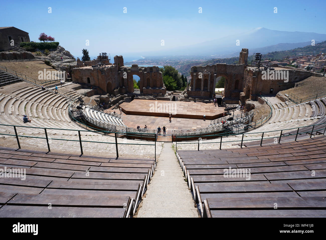 El teatro griego de Taormina, Sicilia, Italia Foto de stock