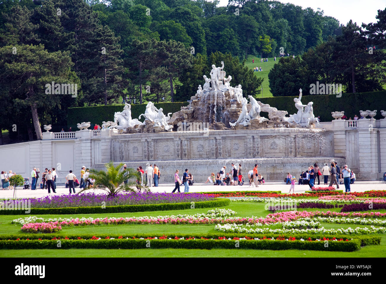 Los jardines y las atracciones de Schloss Schonbrunn. Viena, Austria Foto de stock