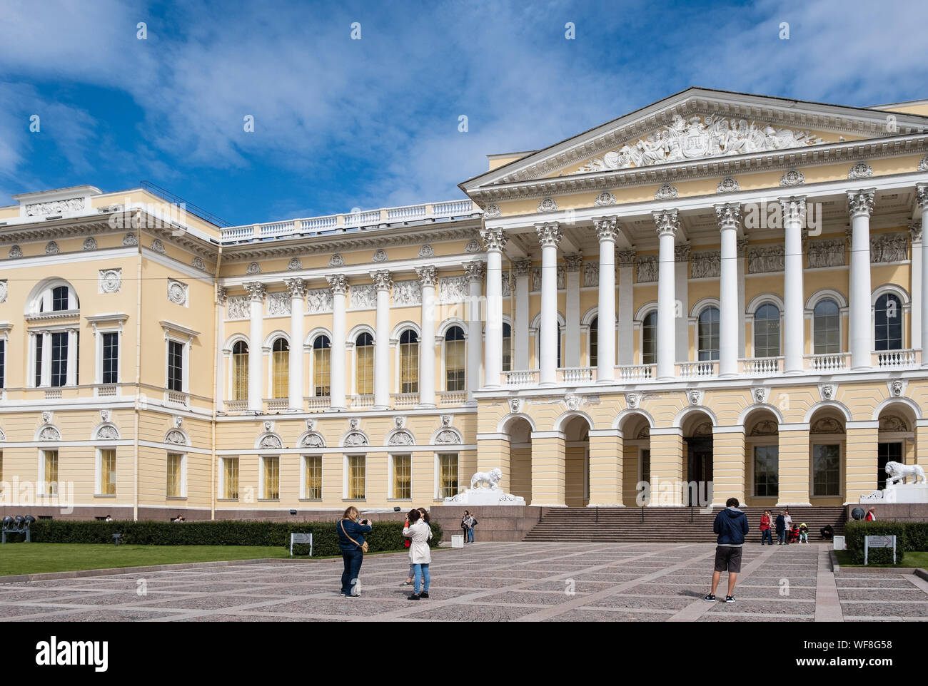 ST. Petersburgo, Rusia - Agosto 5, 2019: El Museo Estatal Ruso, antiguamente el Museo Ruso de Su Majestad Imperial Alexander III, del mundo. Foto de stock