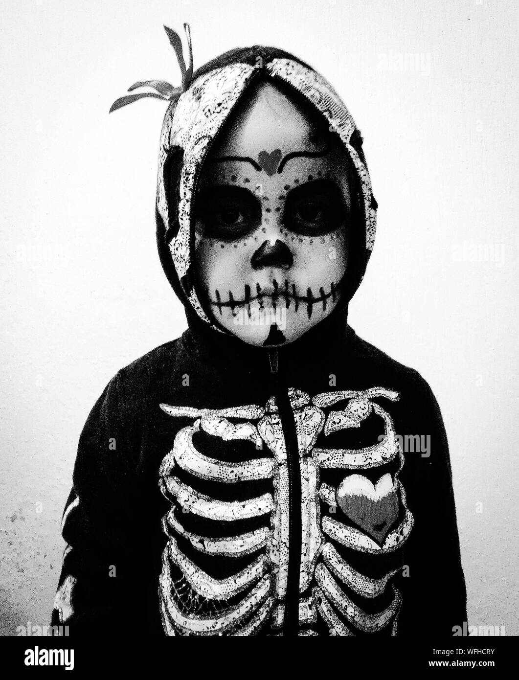 globo Ópera Retocar Disfraz del dia de los muertos Imágenes de stock en blanco y negro - Alamy