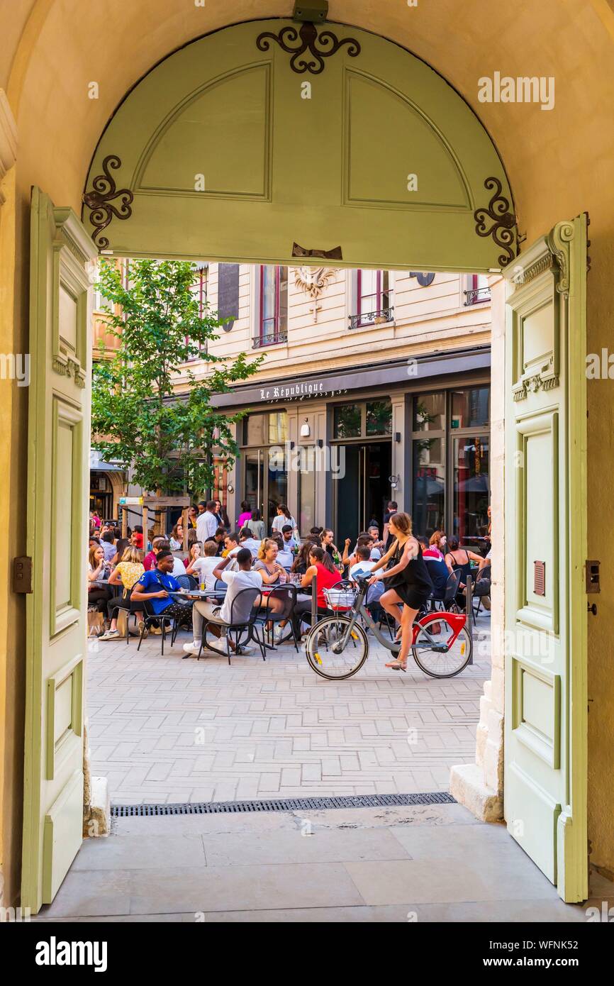 Visto desde la terraza del cafe fotografías e imágenes de alta resolución -  Alamy