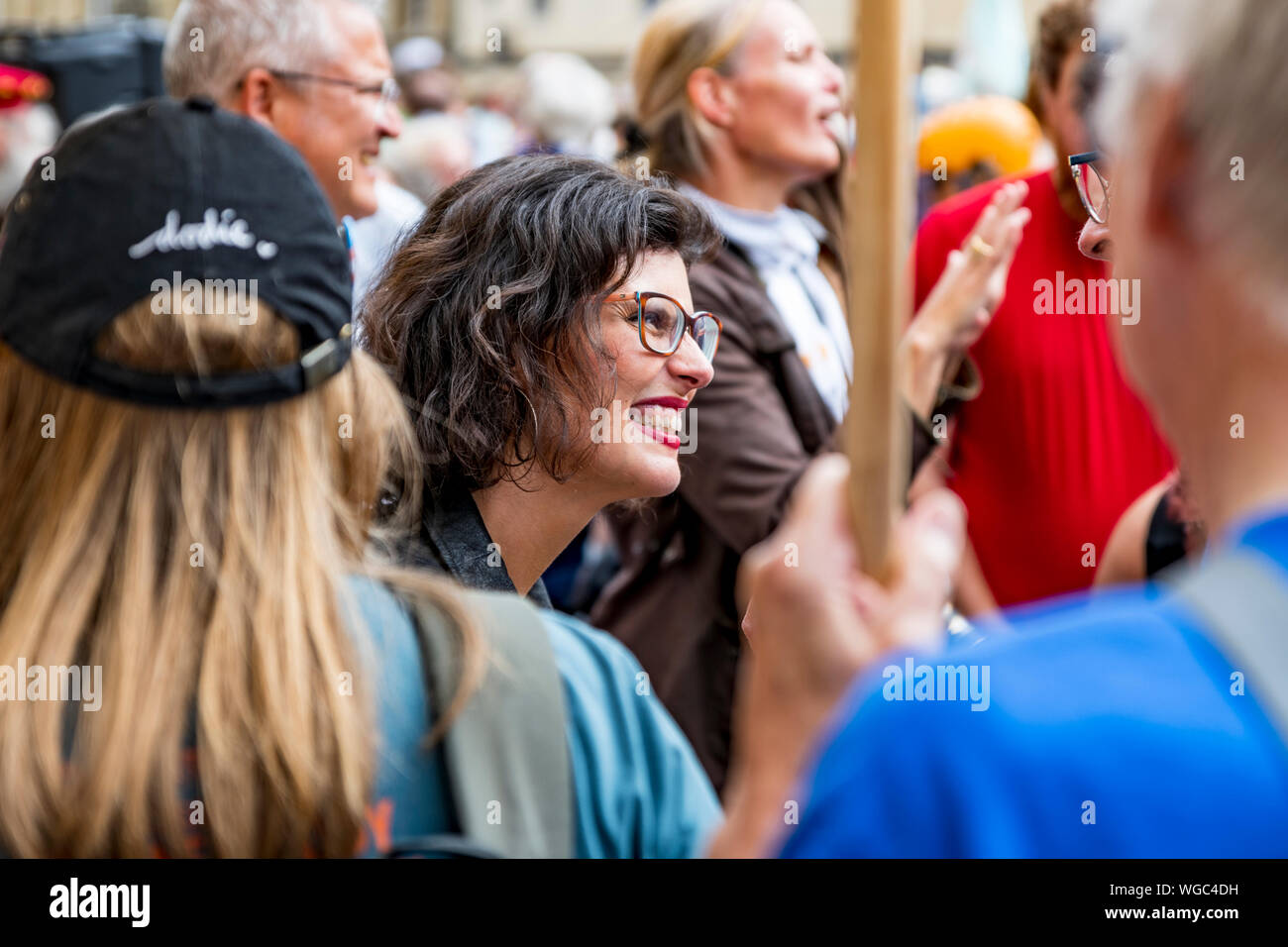 Parar el golpe- Layla Moran MP, Partido Liberal Demócrata. Hablando a los manifestantes que protestaban contra la proroguing del parlamento por Boris Jonhson PM. Foto de stock