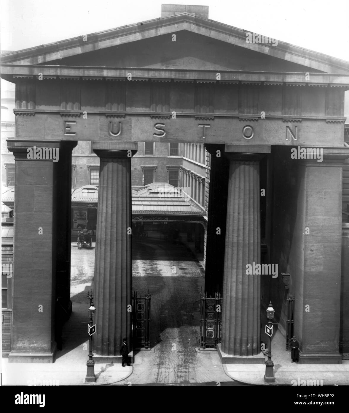 Arco dórico, Euston de Londres, 1880. Foto de stock