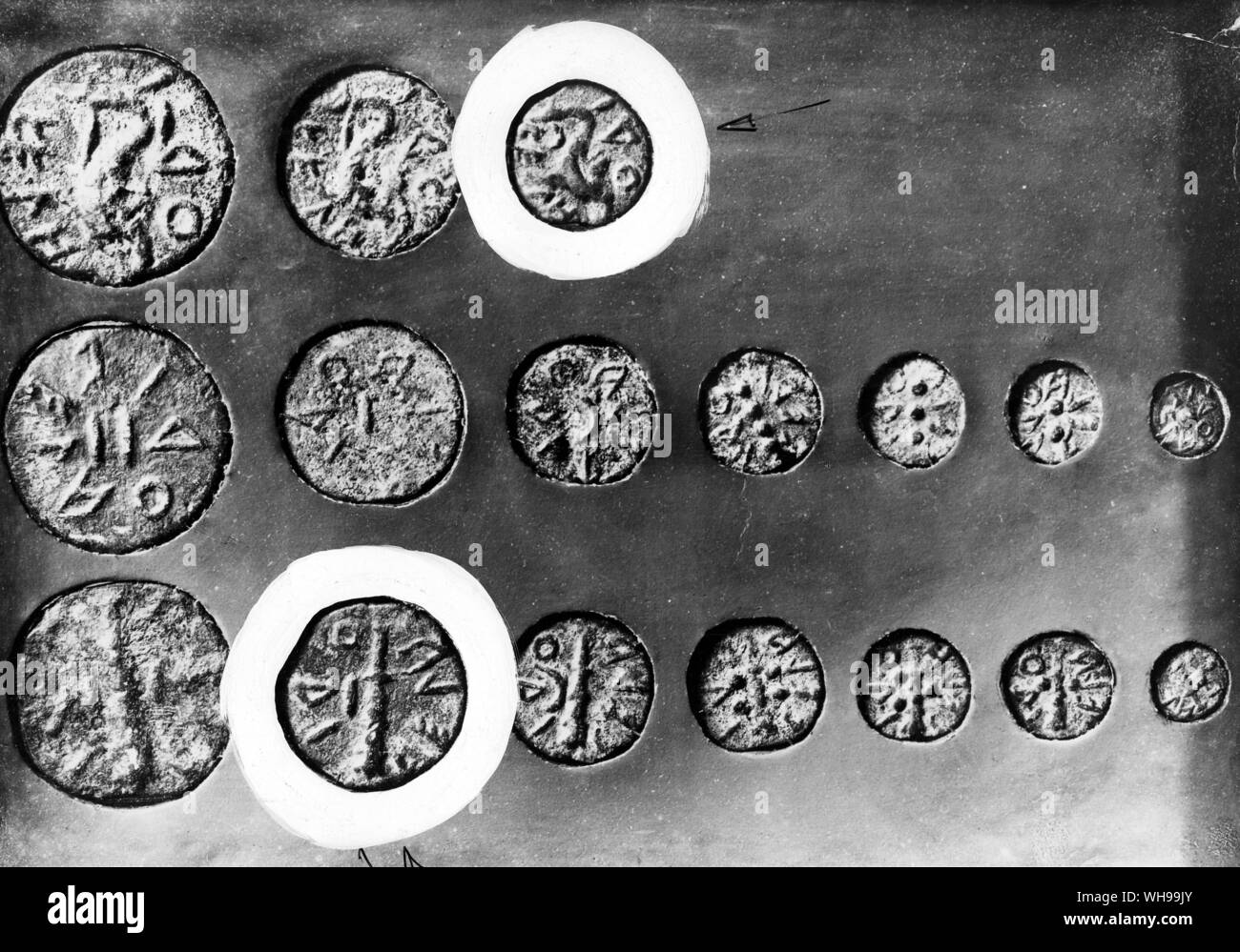 Muchas ciudades Etuscan acuñaban sus propias monedas incluyendo Volterra Foto de stock