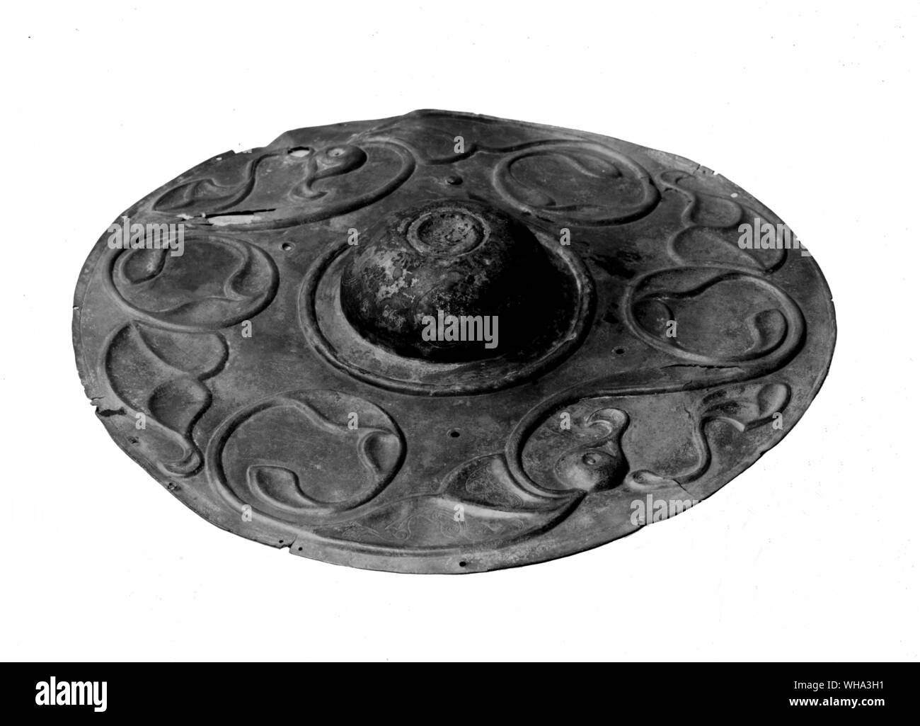 A principios de la Edad de Hierro. Escudo de bronce. Encontrados en Wandsworth, realizados en c. 200 A.C. Foto de stock