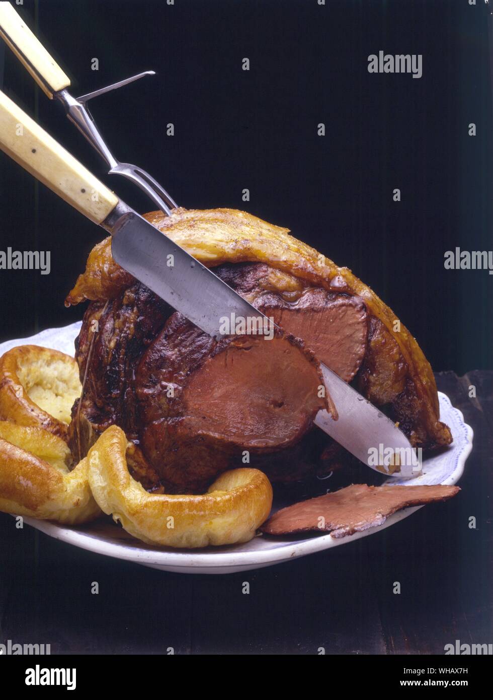 Roast beef con yorkshire pudding Foto de stock