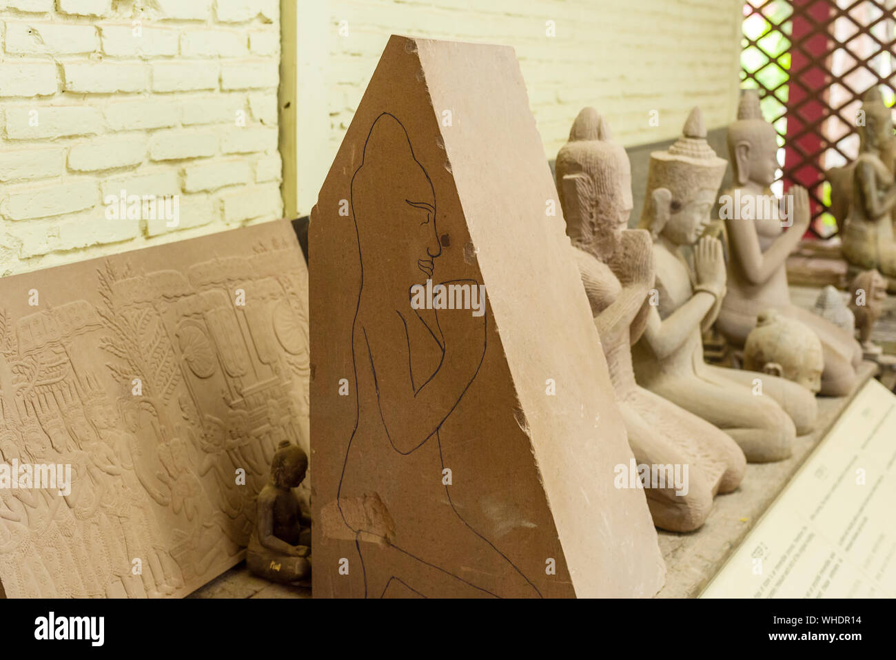 Modelo de esculturas en el taller de Camboya Angkor artesanos empresa en Siem Reap, Camboya Foto de stock